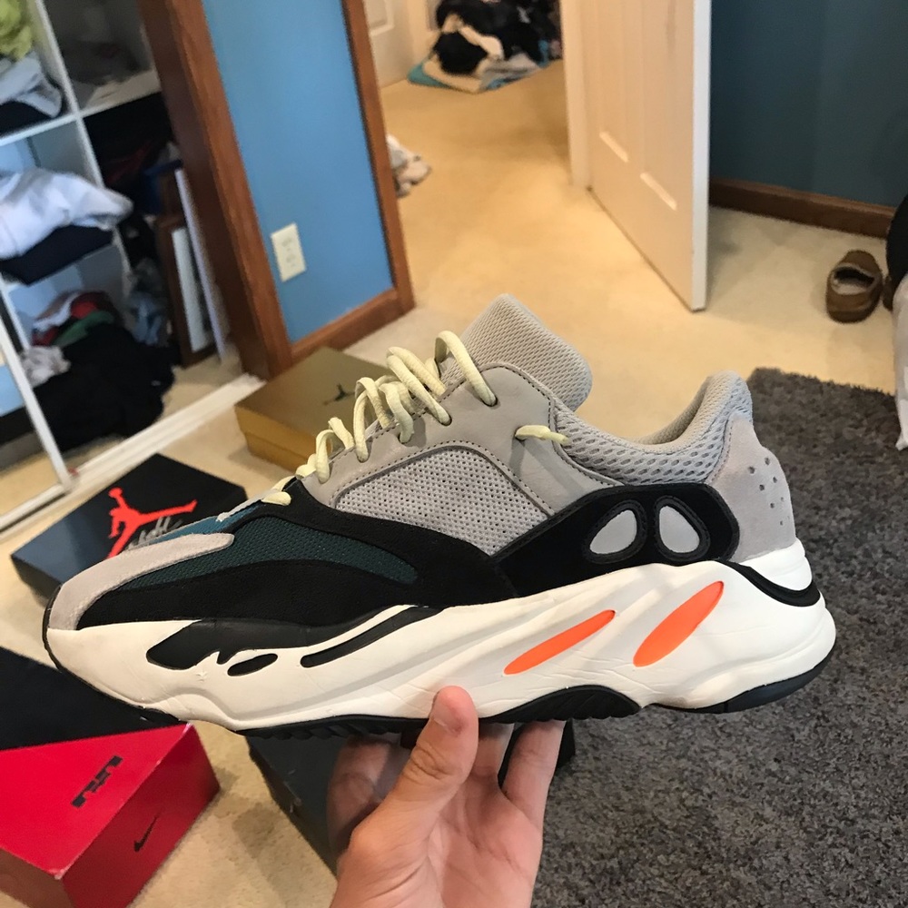 Yeezy 700 “wave runner”